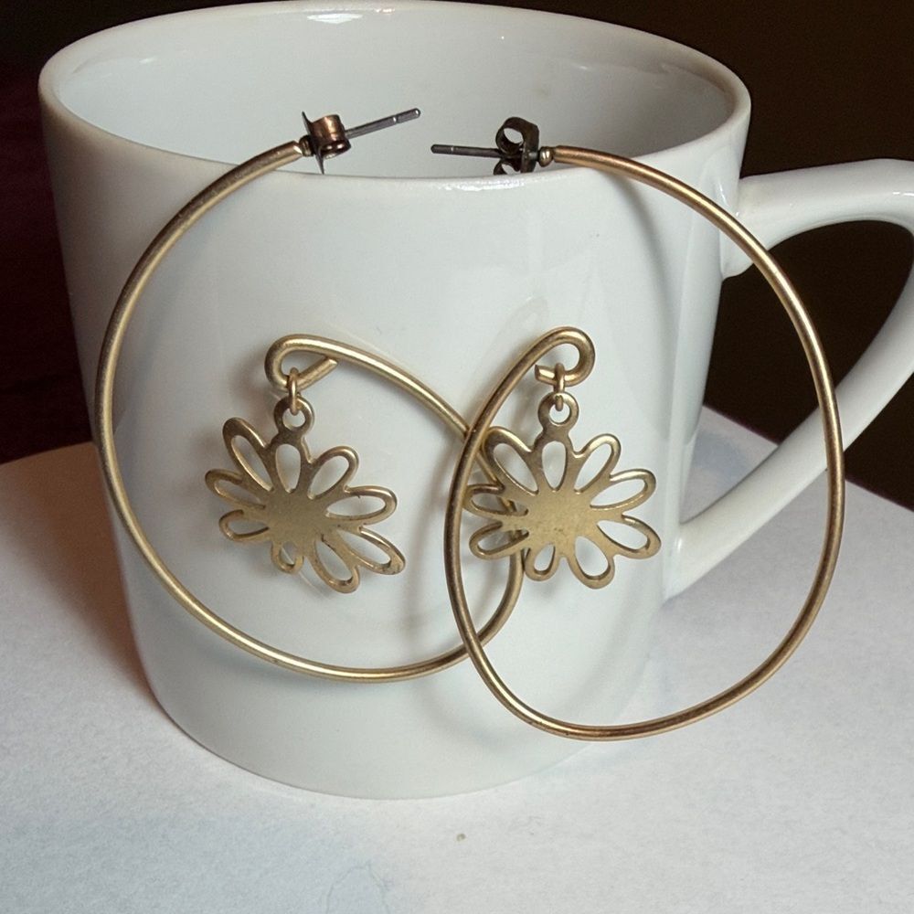 Large Gold Floral Dangle Hoop Earrings Whimsical Boho Vintage Daisy Charm